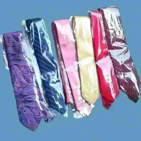 Bundle of Men's neck ties set of 6 with different brands